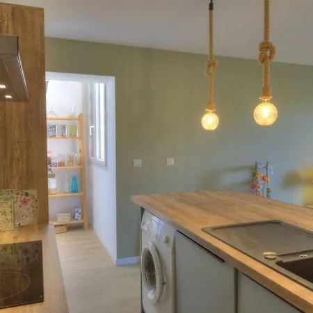 Lumineux Avec Balcon Plein Sud, A 200m De La Plage - Climatise Et Internet Inclus - Fr-1-770-16 Apartment Saint-Cyr-sur-Mer